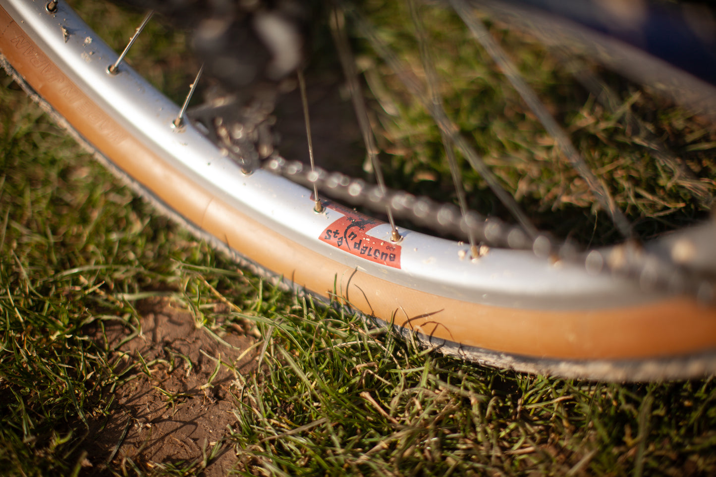 JOÃO'S CRUST BOMBORA