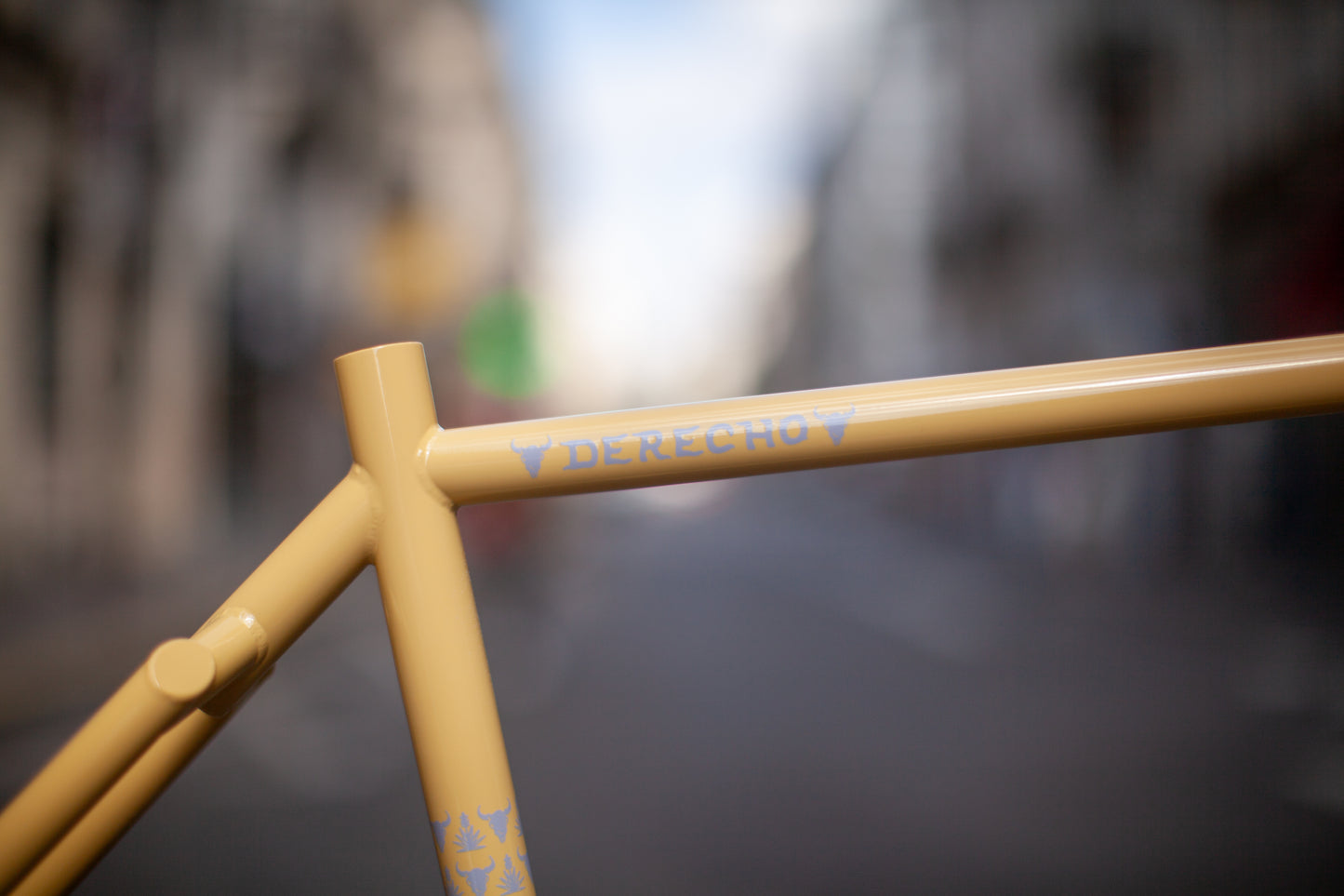 CRUST DERECHO FRAME