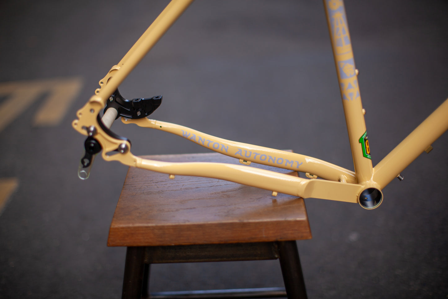 CRUST DERECHO FRAME