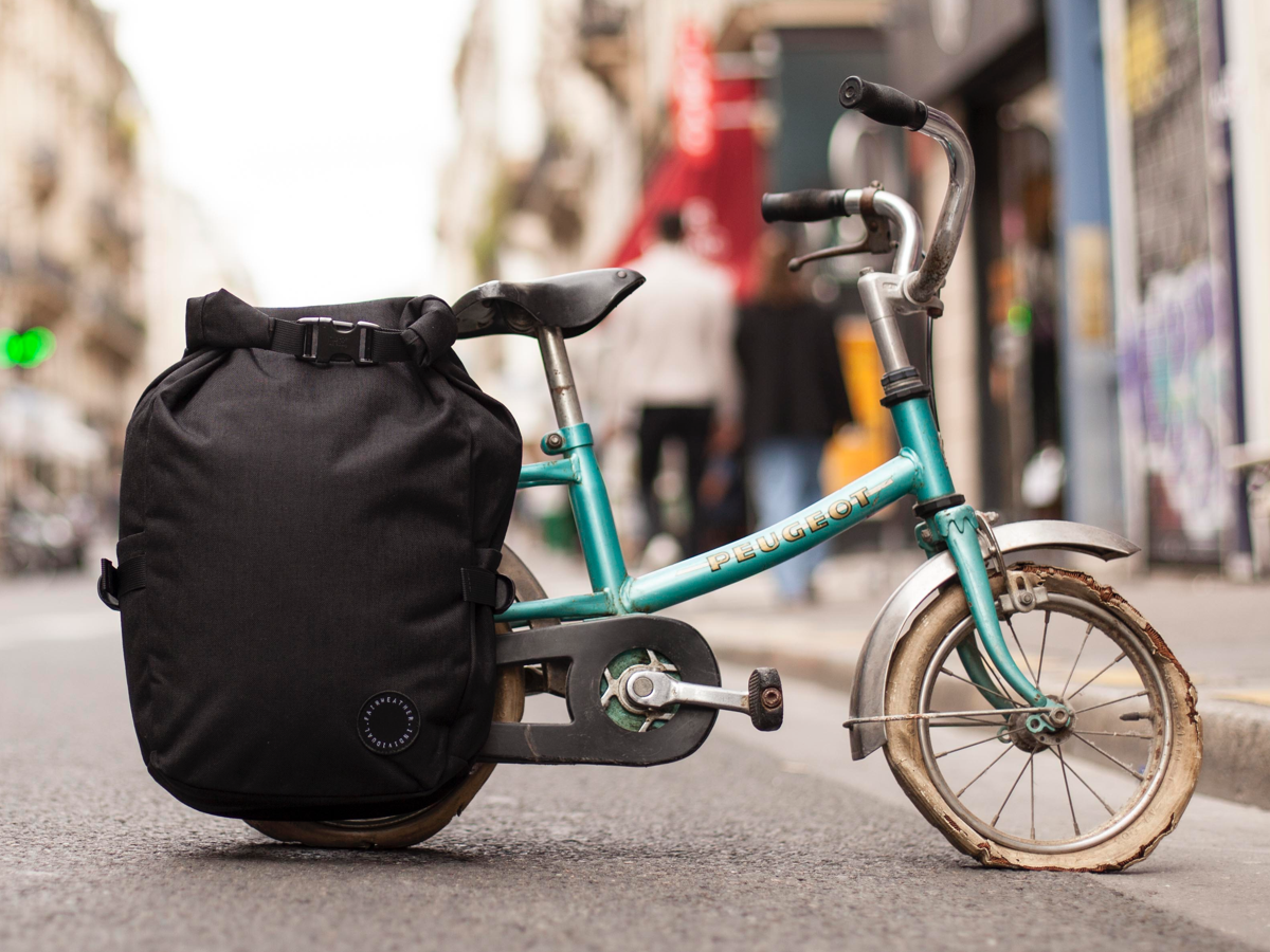 FAIRWEATHER ALL TERRAIN PANNIER BAG – La Chouette Paris FAIRWEATHER ALL TERRAIN PANNIER BAG – La Chouette Paris