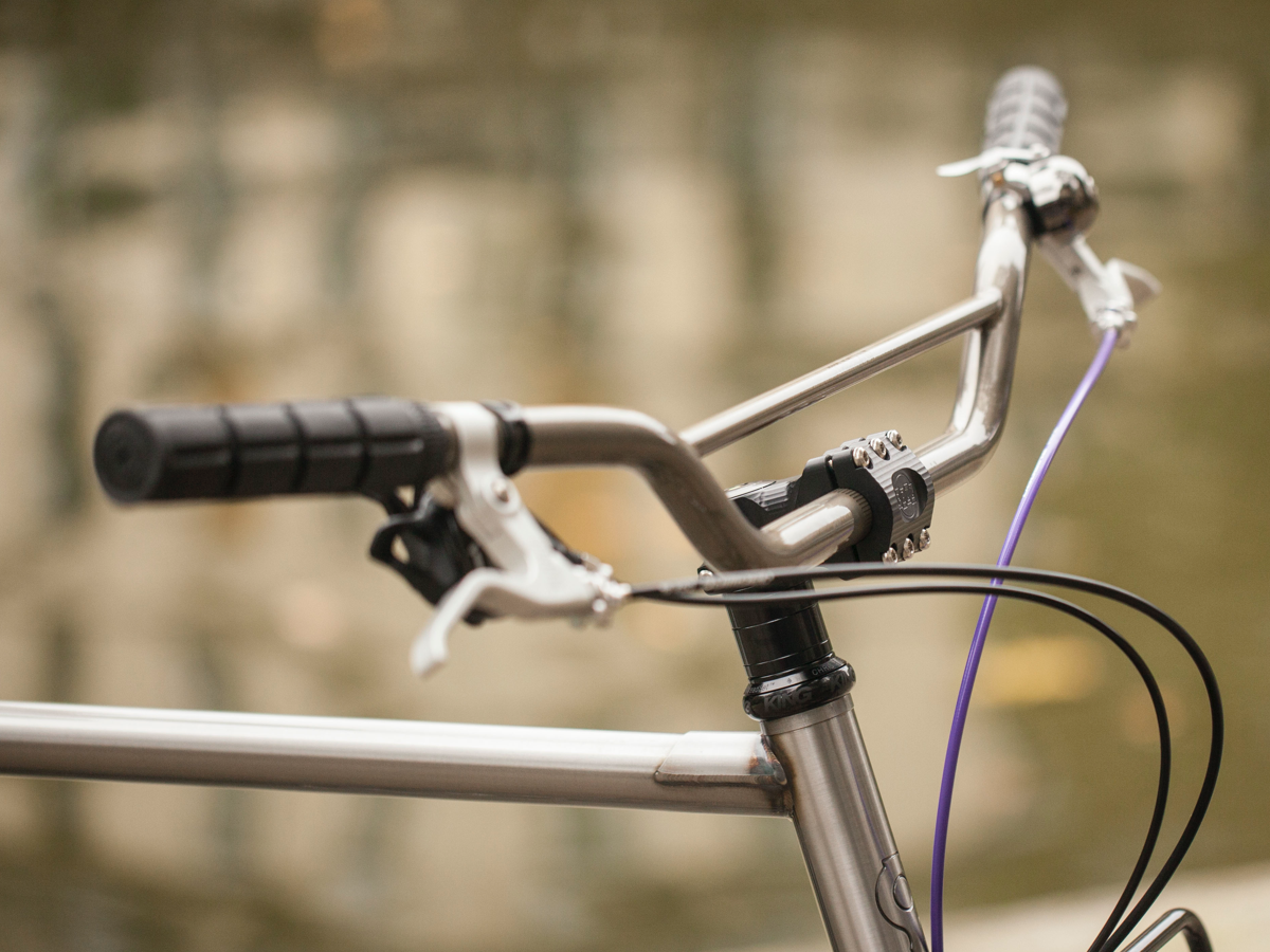 STRIDSLAND ANCHOR BAR – La Chouette Paris STRIDSLAND ANCHOR BAR – La Chouette Paris