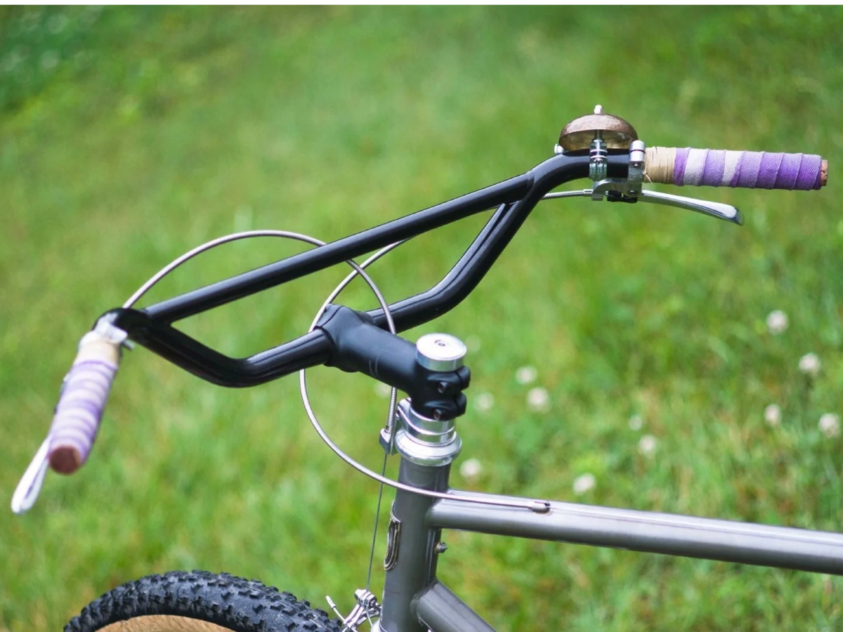 VELO ORANGE KLUNKER HANDLEBAR – La Chouette Paris VELO ORANGE KLUNKER HANDLEBAR – La Chouette Paris