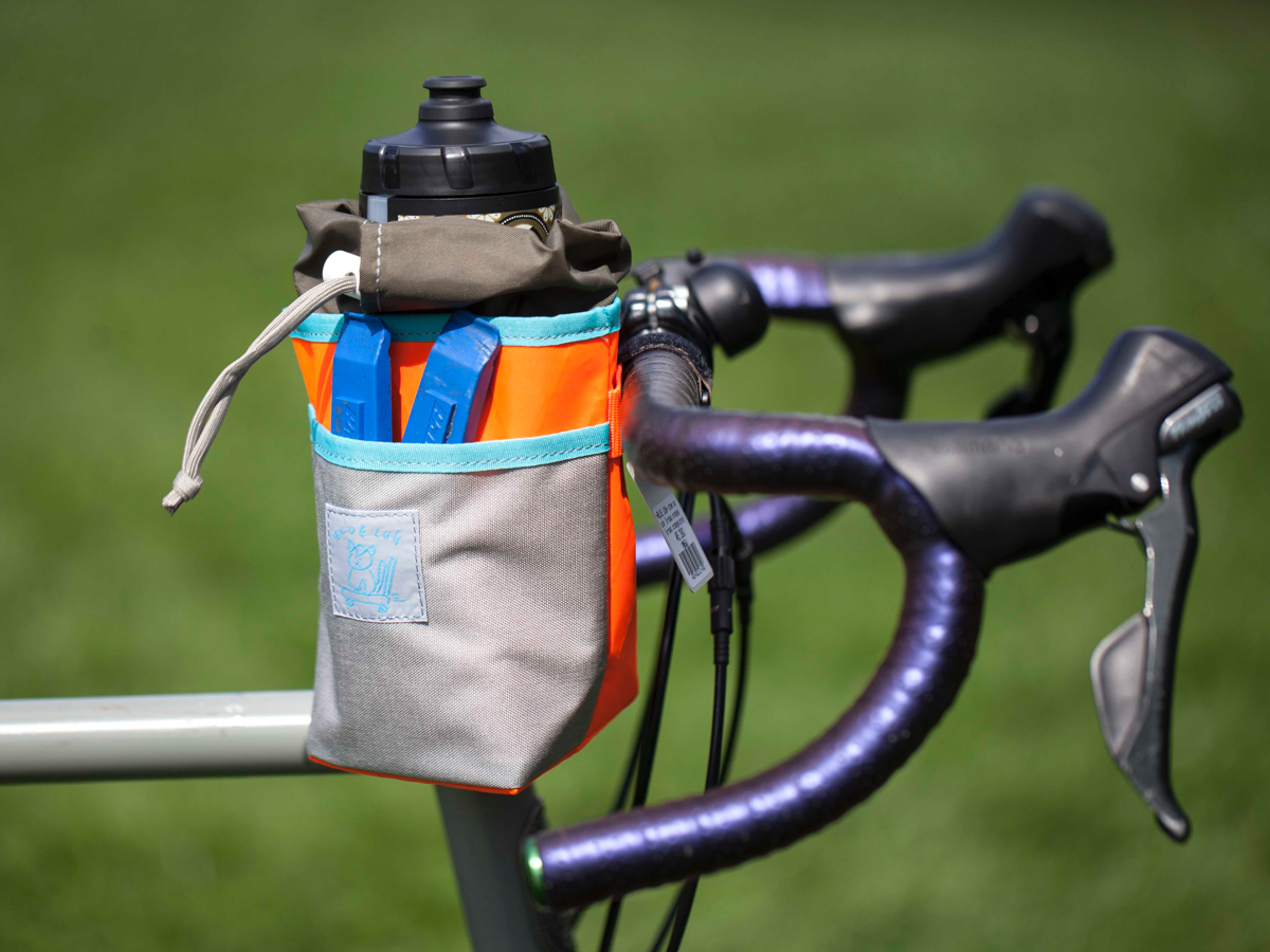 BLUE LUG STEM POUCH