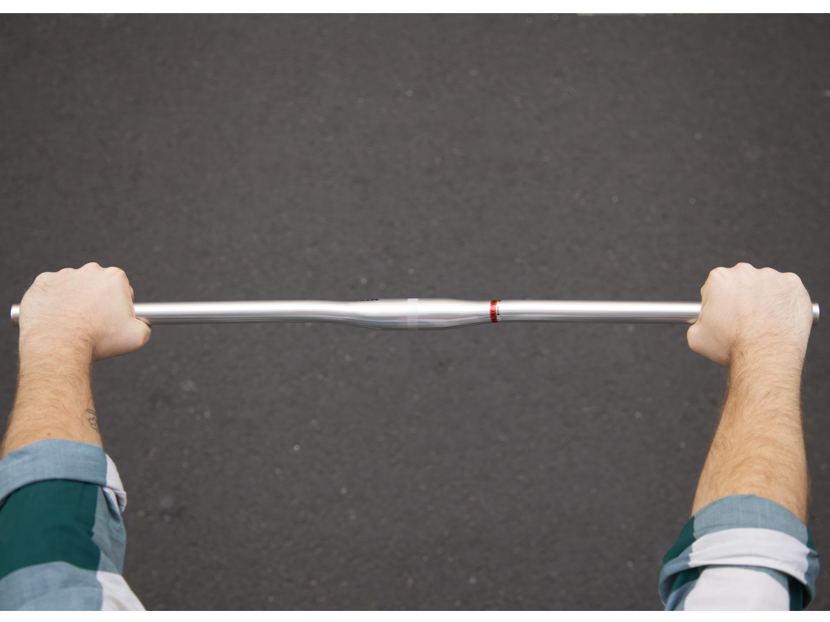 BLUE LUG x NITTO SHRED BARS