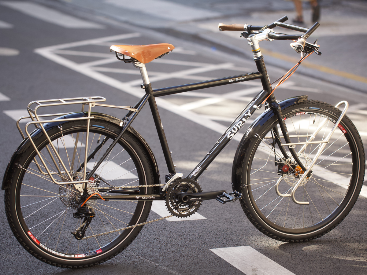 Surly long haul best sale trucker disc