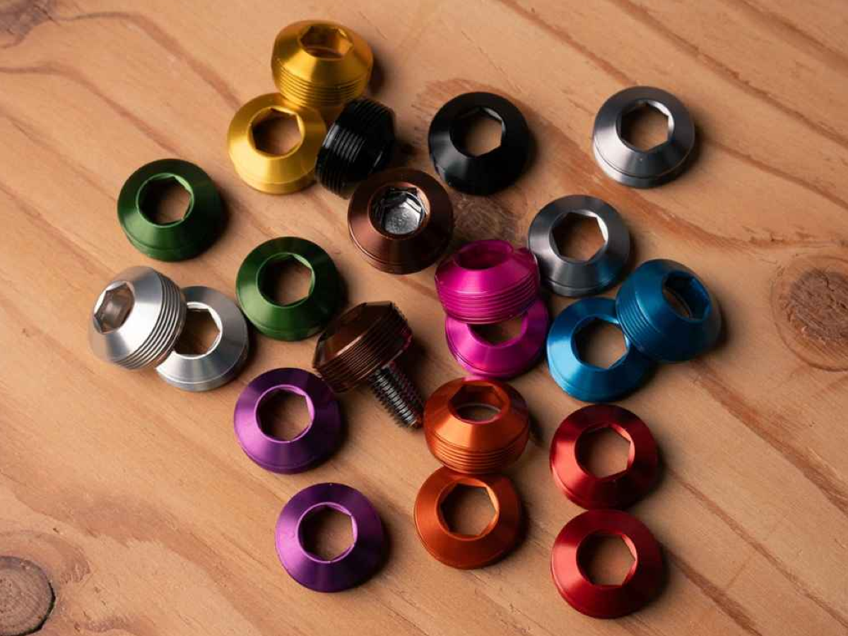 Blue Lug Bumpy Crank Cap Set