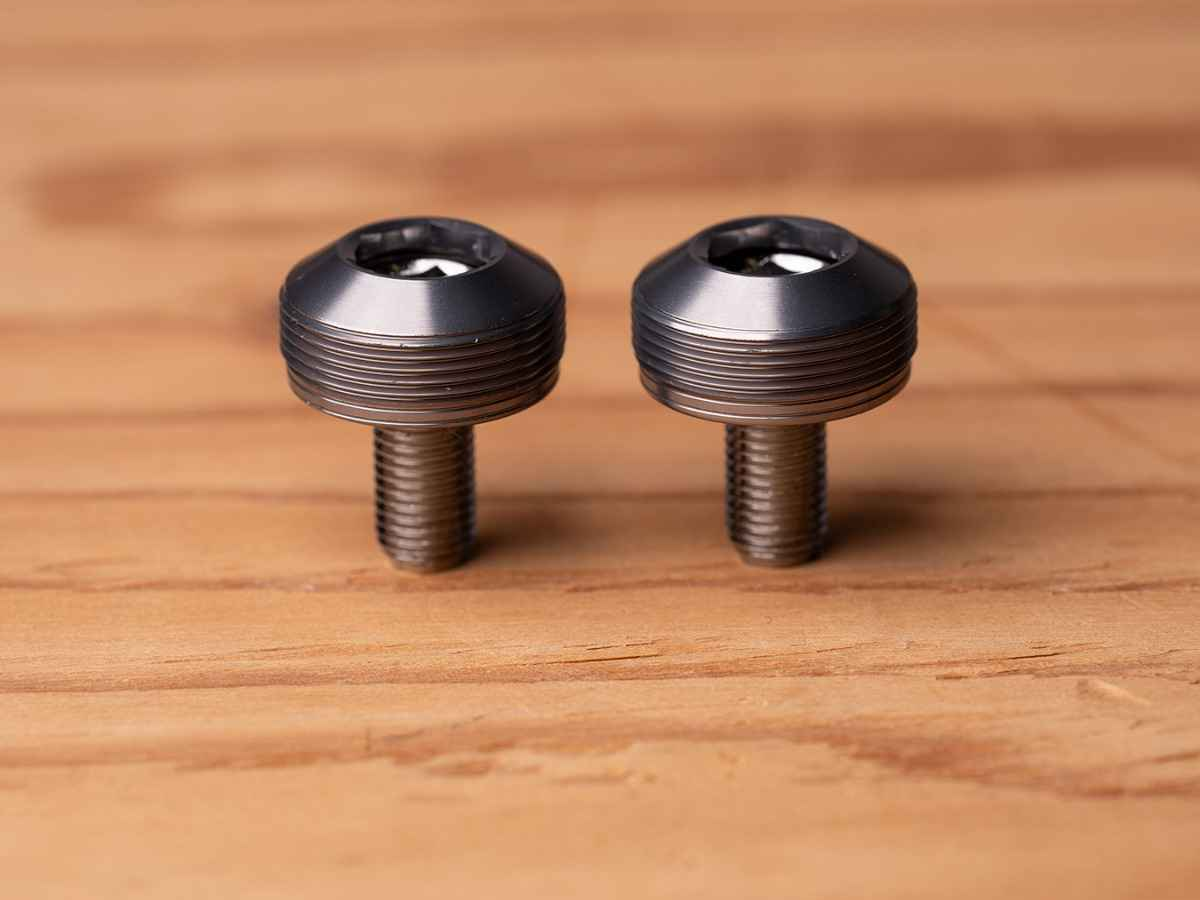 Blue Lug Bumpy Crank Cap Set — Pewter