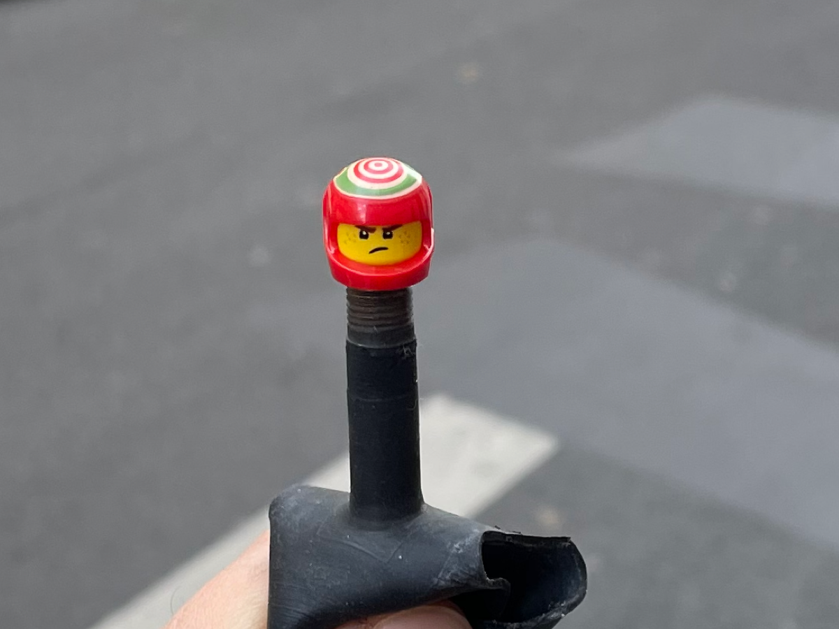 BOUCHONS DE VALVE BRICK CAPS