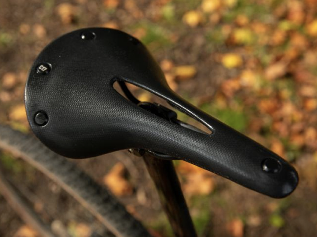 BROOKS C17 'ALL WEATHER' SADDLE CARVED CAMBIUM – La Chouette Paris