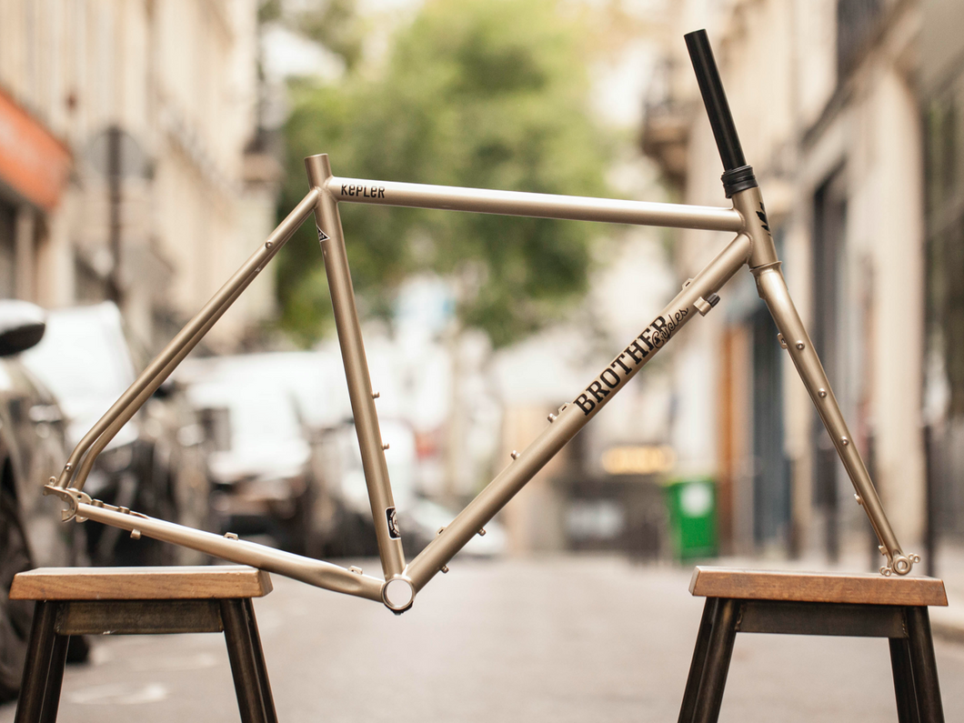 BROTHER KEPLER FRAME - GOLD