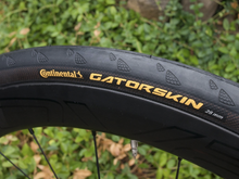 Charger l&#39;image dans la galerie, CONTINENTAL GATORSKIN TYRES
