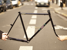 Charger l&#39;image dans la galerie, CRUST LIGHTNING BOLT CANTI CADRE
