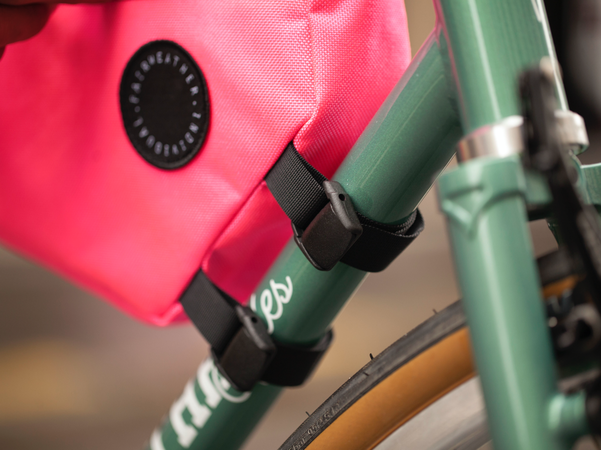 FAIRWEATHER HALF FRAME BAG