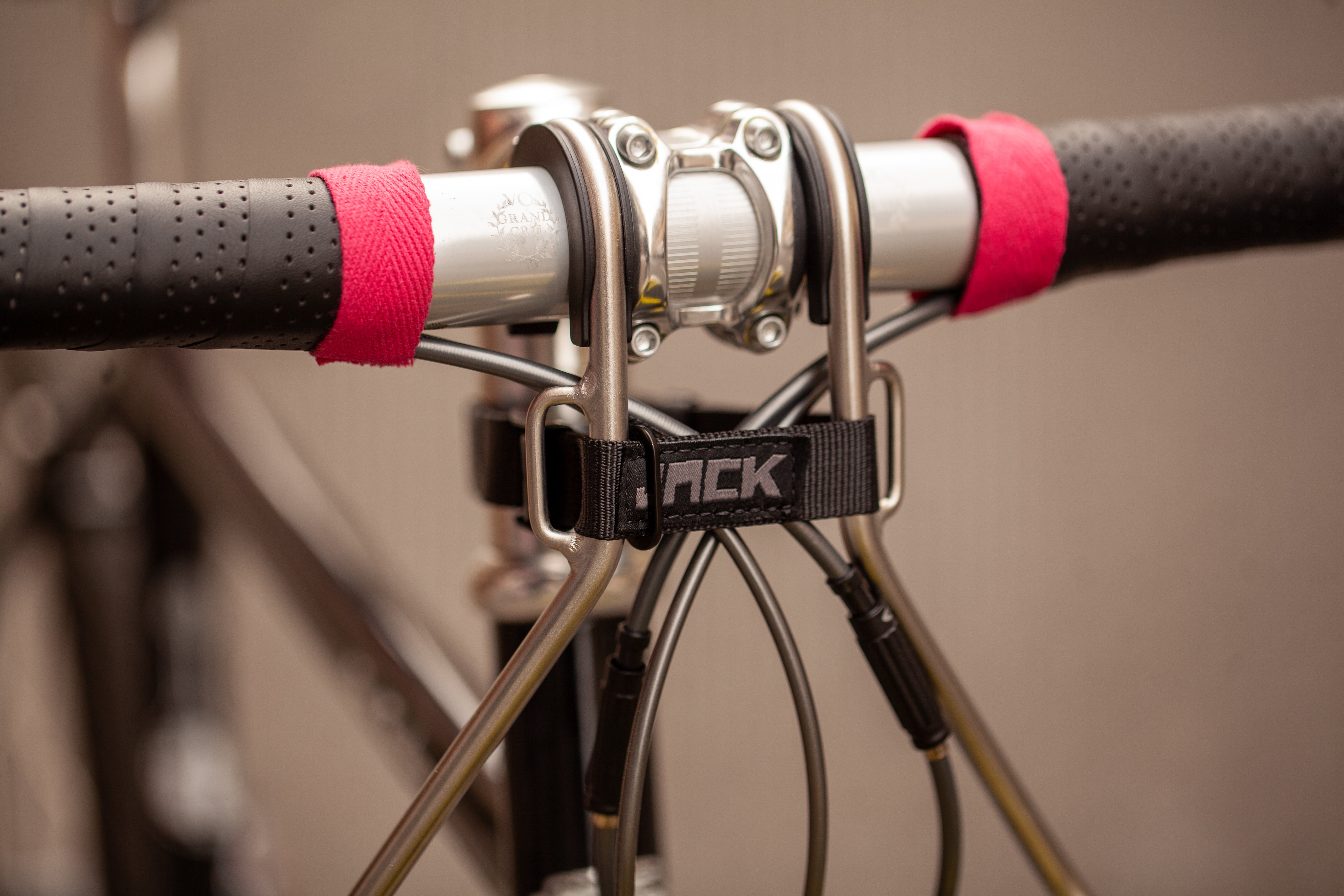 JACK THE BIKE RACK - SILVER – La Chouette Paris