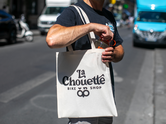 LA CHOUETTE TOTE BAG