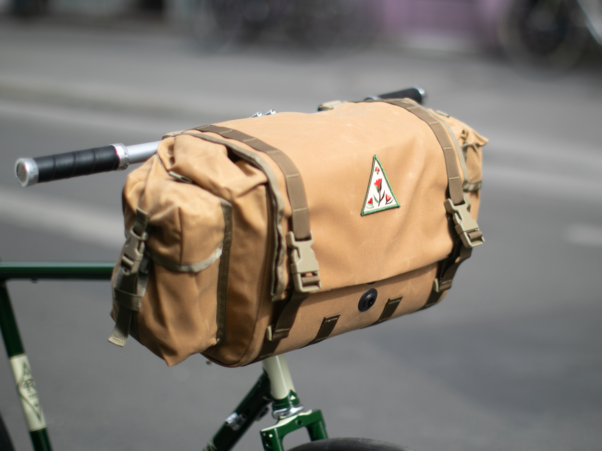 Ron's Bikes Fabio's Chest — Large Classic Waxed Tan