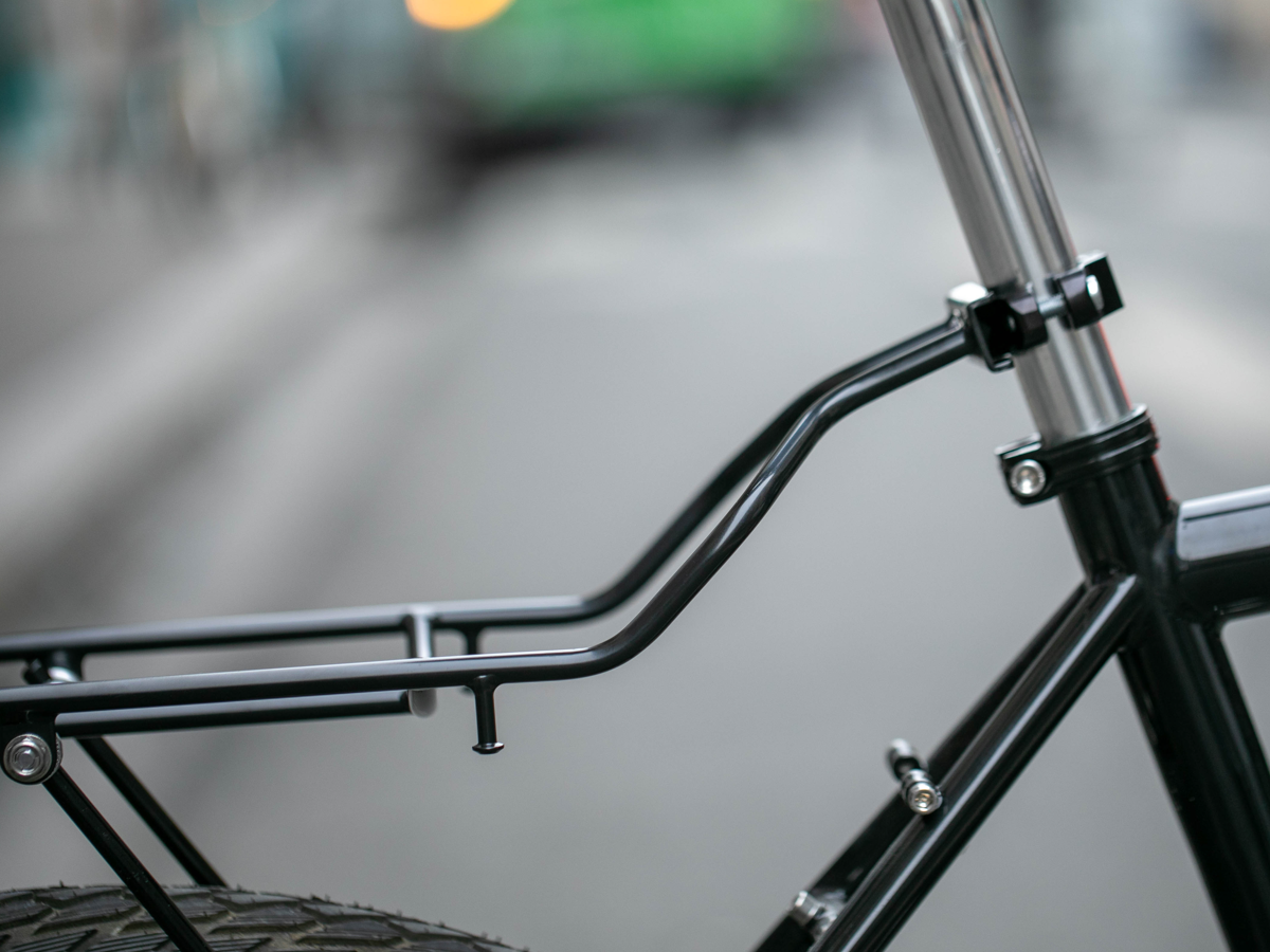 Simworks Burrito Rear Rack — Black
