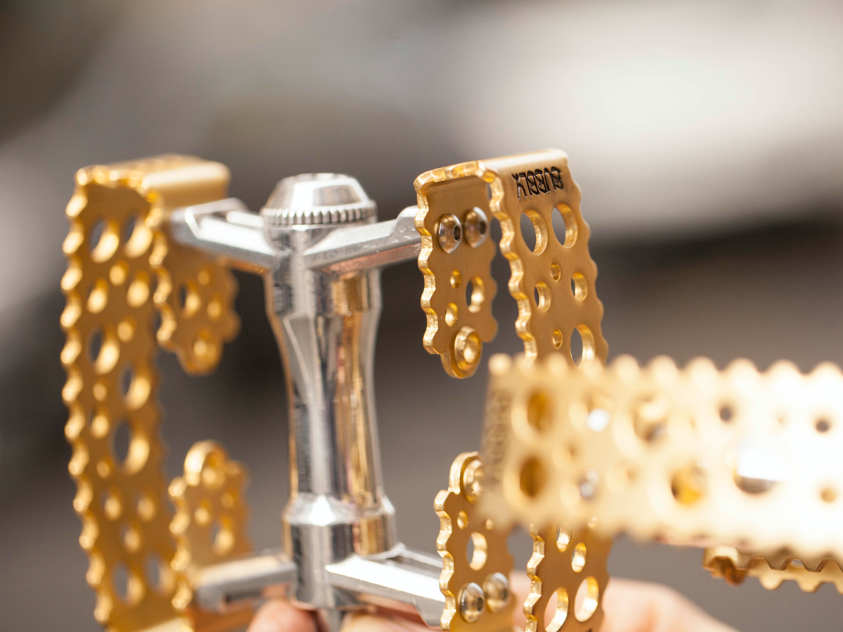 SIMWORKS BY MKS BUBBLY PEDALS GOLD 2024 (Very) LIMITED La Chouette