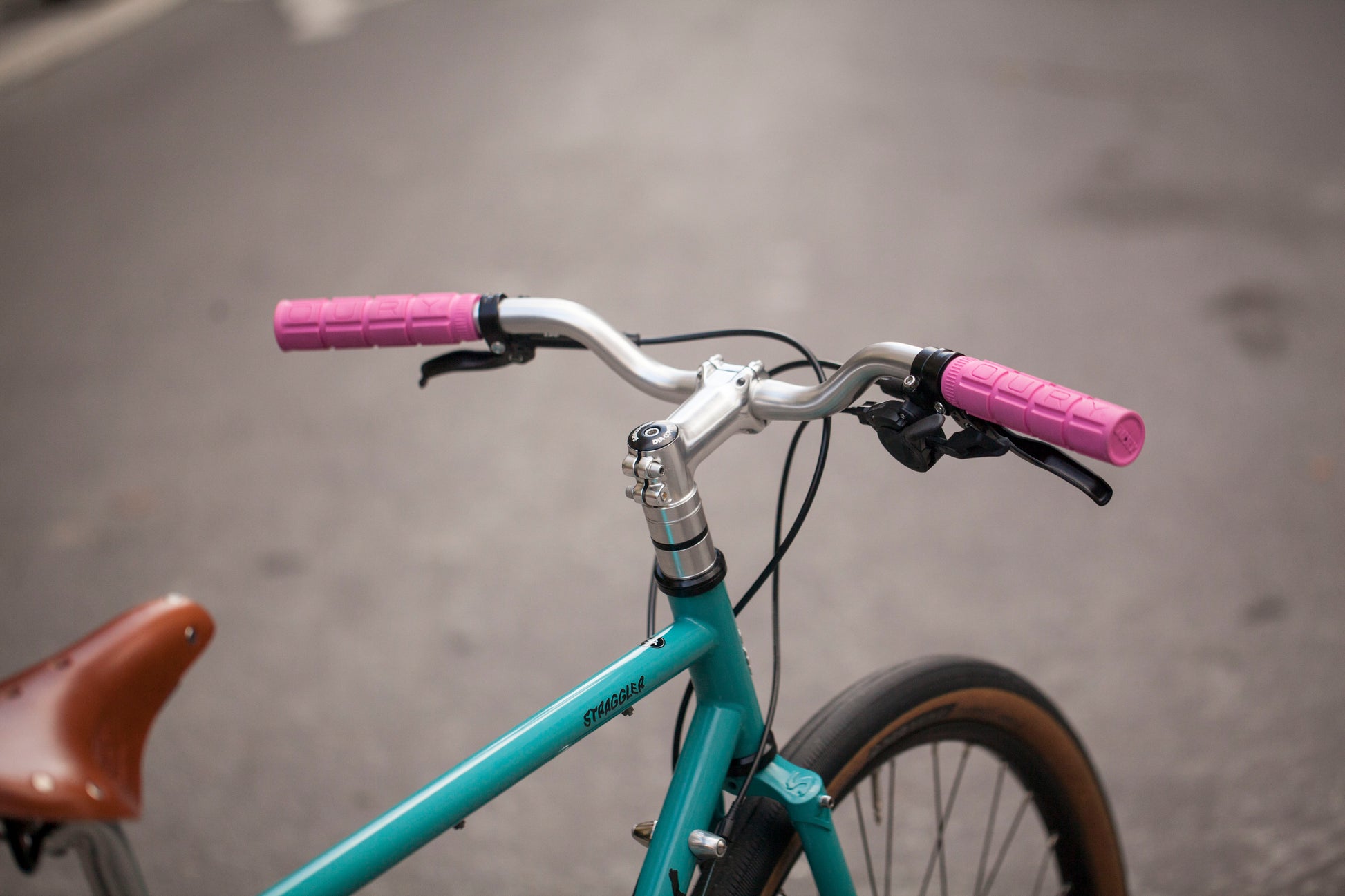 Surly Pink Handlebar Tape SURLY STRAGGLER SHOP BUILD 52 – La
