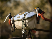 Load image into Gallery viewer, SWIFT INDUSTRIES &#39;2024 CAMPOUT&#39; CATALYST SADDLE/HANDLEBAR BAG
