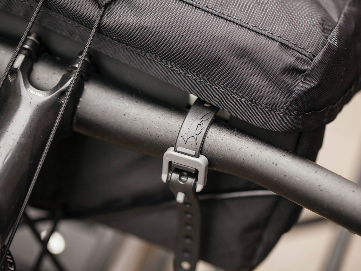 SWIFT INDUSTRIES CAPSTONE HANDLEBAR BAG