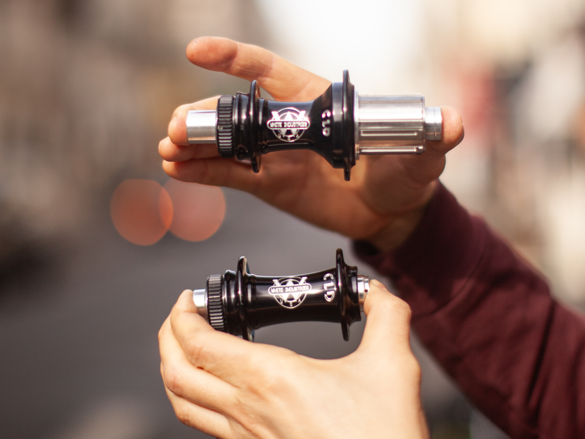 WHITE INDUSTRIES CLD HUB PAIR - BLACK