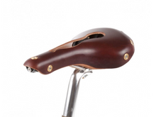 Charger l&#39;image dans la galerie, BERTHOUD SELLE CUIR ASPIN OUVERTE

