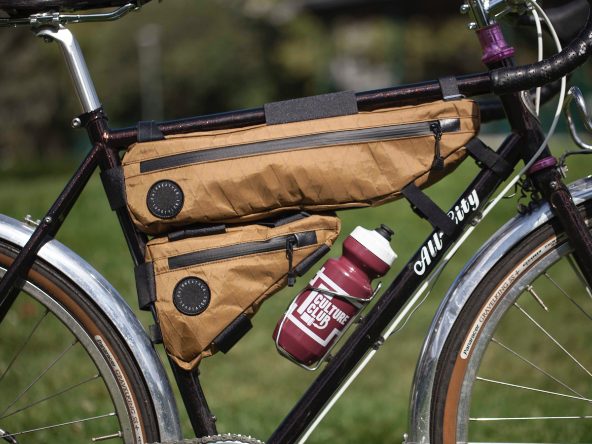 FAIRWEATHER X-PAC CORNER BAG – La Chouette Paris