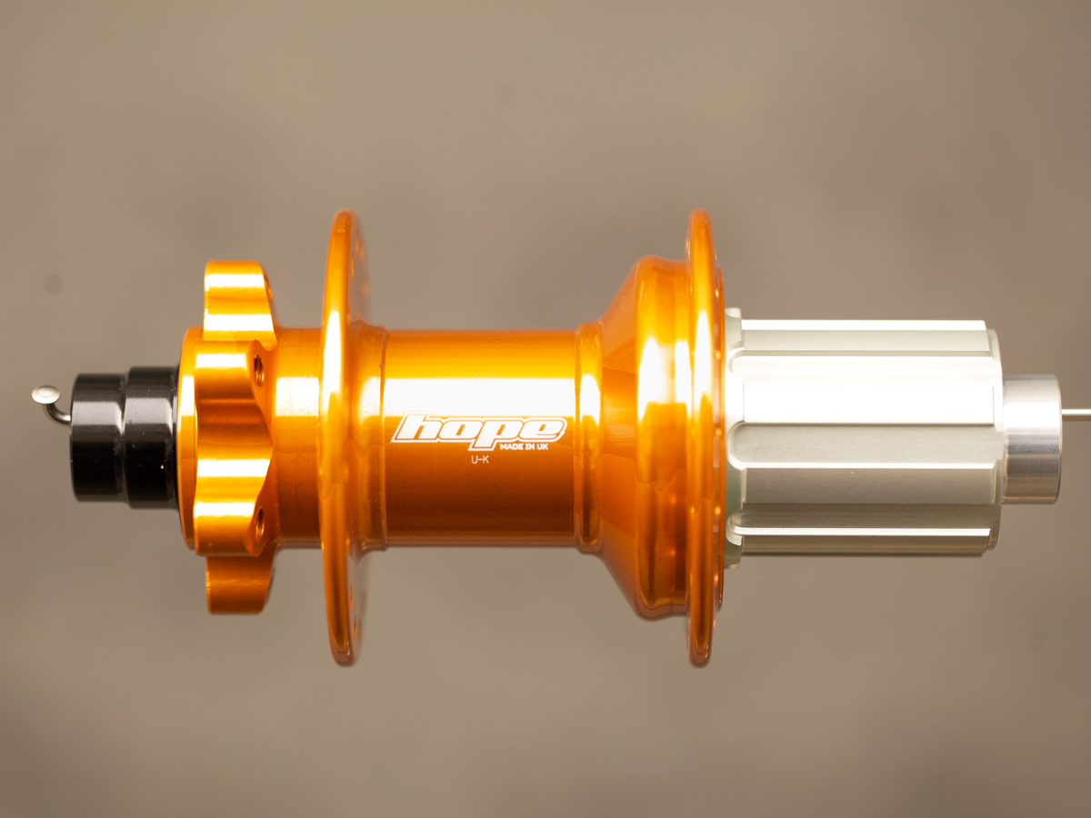 HOPE TECH PRO 4 REAR HUB 32 HOLES ORANGE La Chouette Paris
