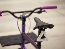 Charger l&#39;image dans la galerie, NICOLAS&#39;S OMNIUM BLURPLE MINI V3
