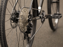 Charger l&#39;image dans la galerie, SURLY BRIDGE CLUB 700C VÉLO COMPLET BLACK
