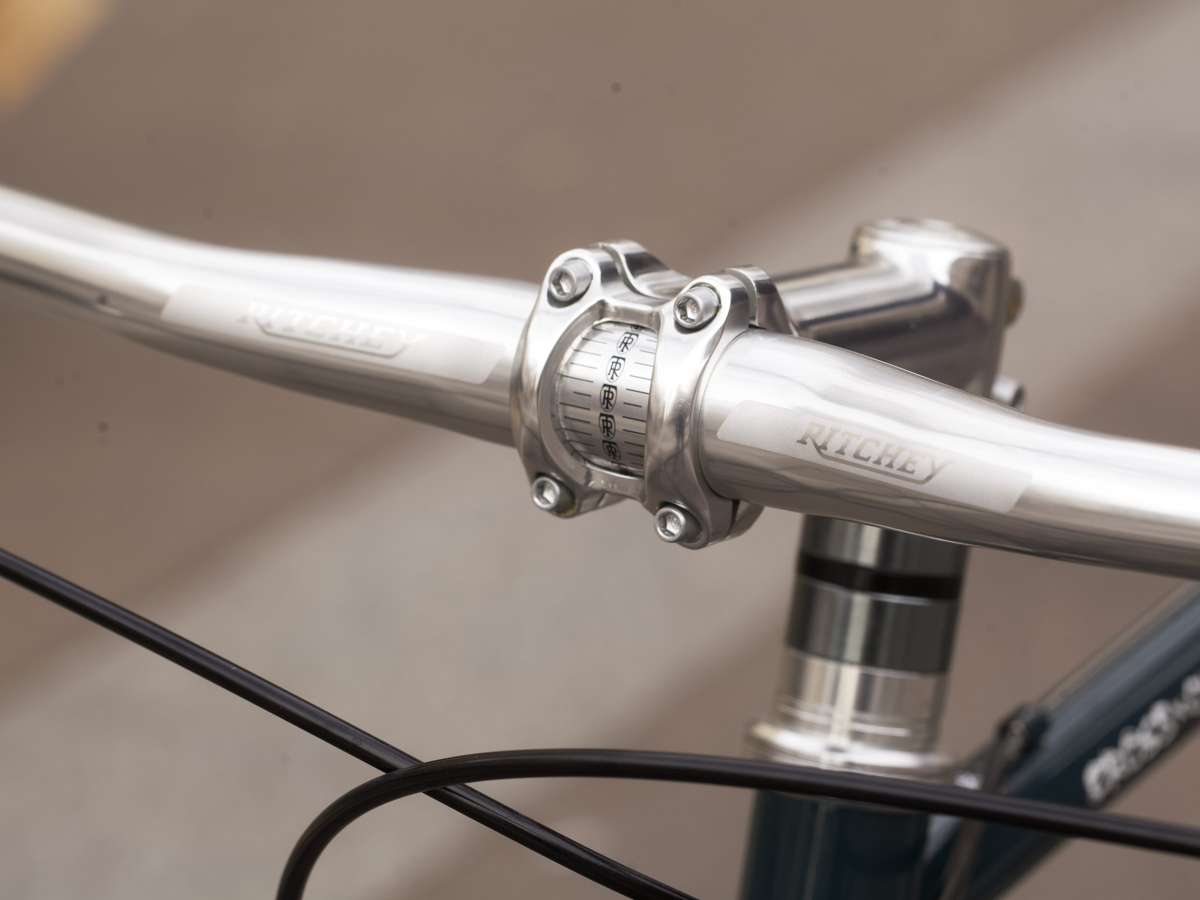 LOUIS' SURLY CROSS CHECK