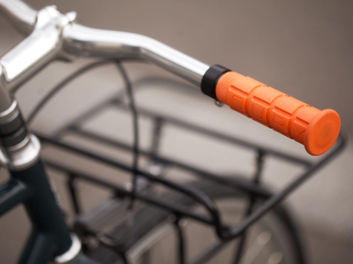 LOUIS' SURLY CROSS CHECK