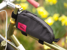 Charger l&#39;image dans la galerie, SWIFT INDUSTRIES MOXIE - SACOCHE TOP TUBE
